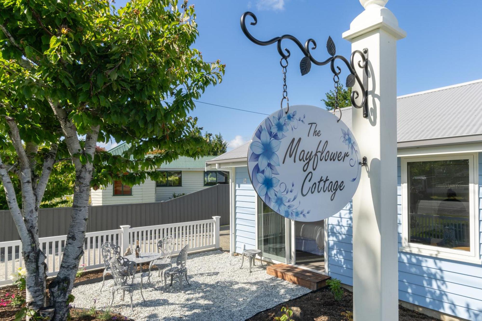The Mayflower Cottage Te Anau Eksteriør bilde